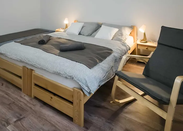Sarvarlak Apartmanhaz