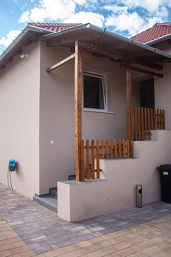 Sarvarlak Apartmanhaz