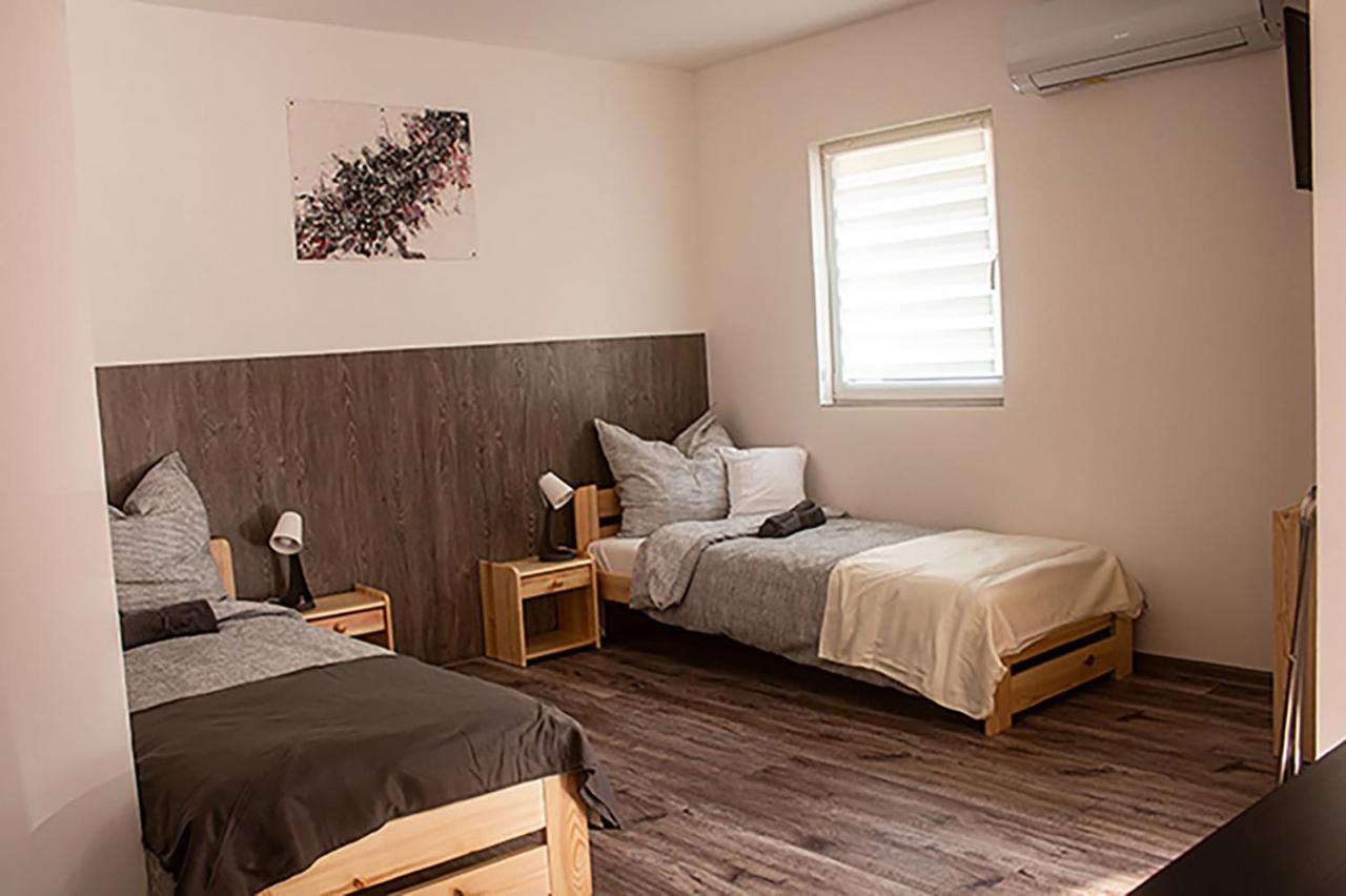 Sarvarlak Apartmanhaz Apartment